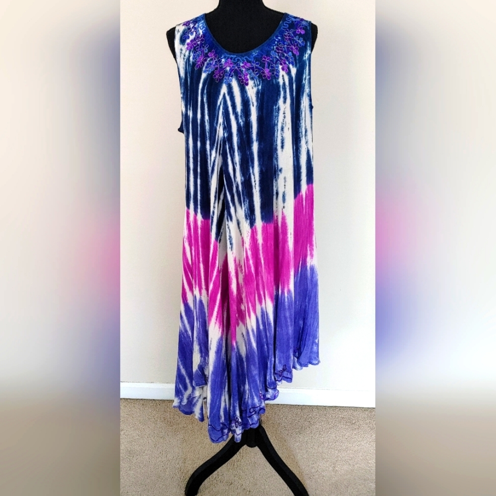 TIE DYE EMBROIDERED DRESS